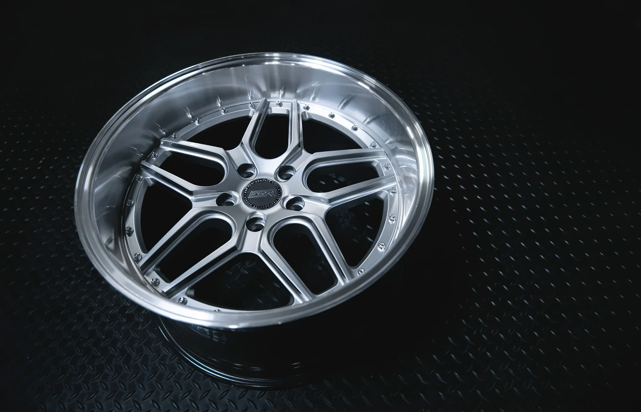 CS15 Hyper Silver - Image 4