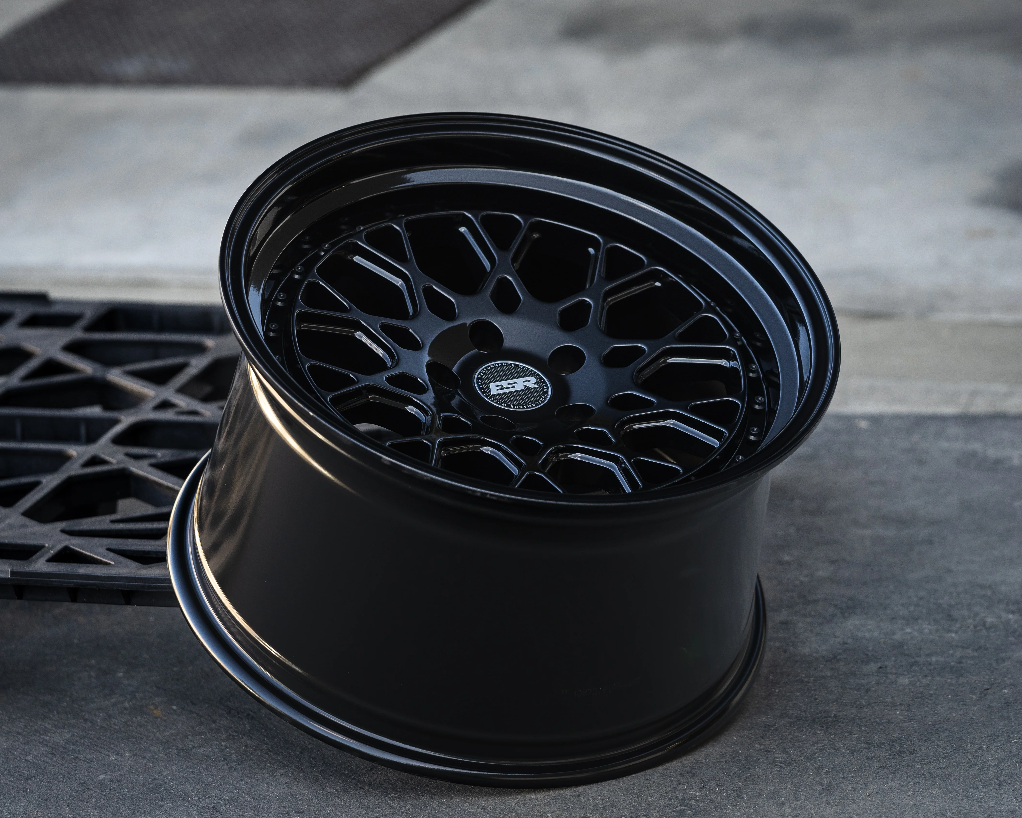 CS3 Gloss Black - Image 4