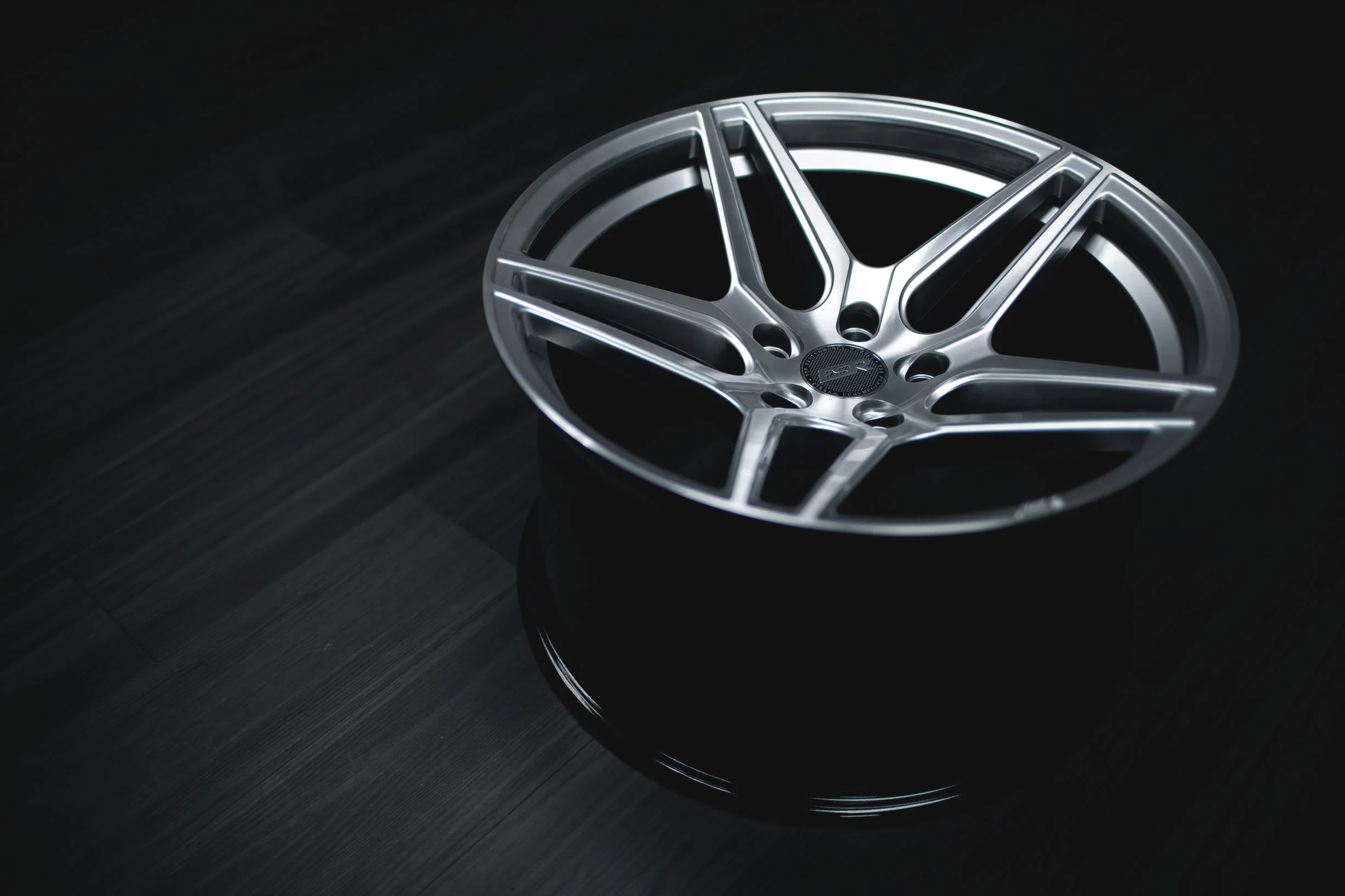 RF15 Brushed Silver - Image 3